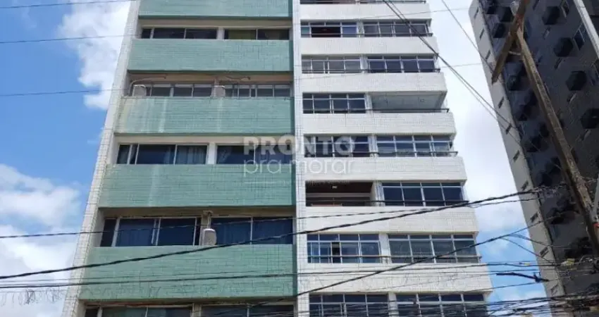 Espaço e tradição! apartamento de 144m² com dependência em casa caiada, olinda.