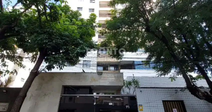 More em boa viagem em um apartamento funcional de 64m² com piscina e vaga coberta