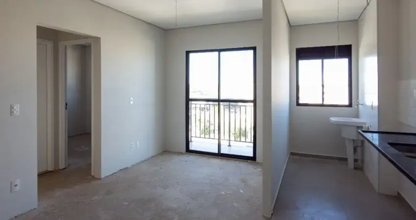 Lindo apartamento em condomínio com coworking, academia e piscina.