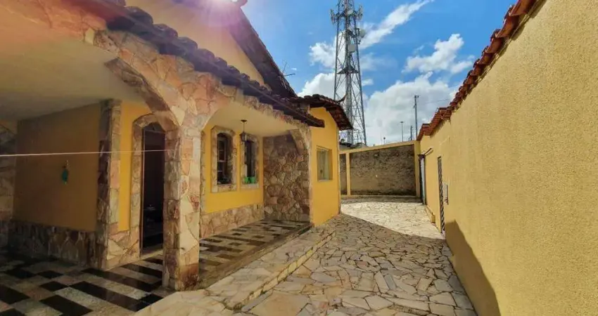 Casa à venda, 3 quartos, 2 suítes, 3 vagas, João Pinheiro - Belo Horizonte/MG
