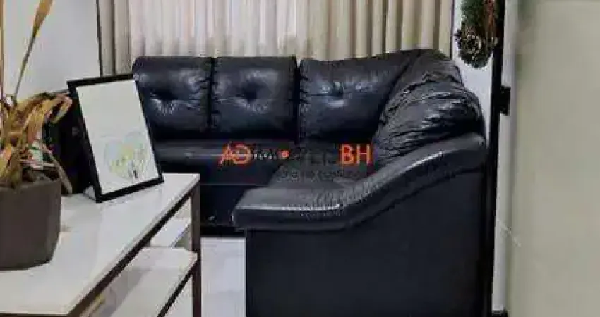 Apartamento reformado com área de 66m², 02 quartos, 01 vaga de garagem, prédio com lazer, no estoril