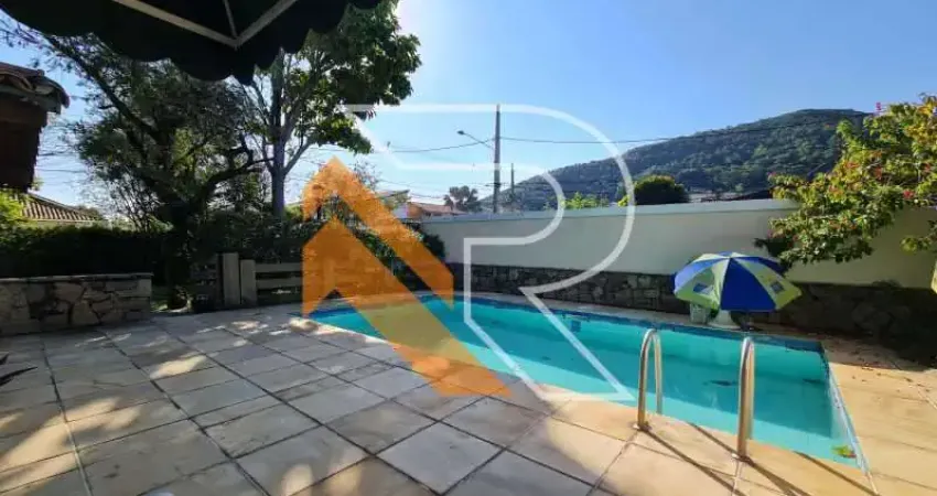 Casa com 4 quartos à venda na Rua Madri, Piratininga, Niterói