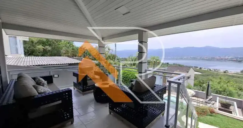Casa com 3 quartos à venda na Rua Achylles de Albuquerque Oliveira, Camboinhas, Niterói