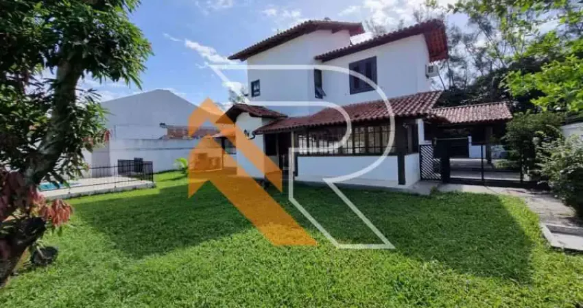 Casa com 3 quartos à venda na Rua Eunice Linton, Camboinhas, Niterói