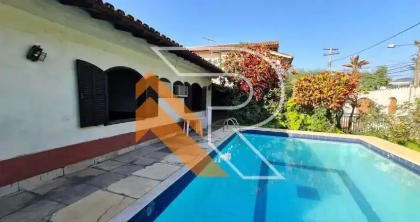 Casa em condomínio fechado com 4 quartos à venda na Avenida Ewerton Xavier, Itaipu, Niterói