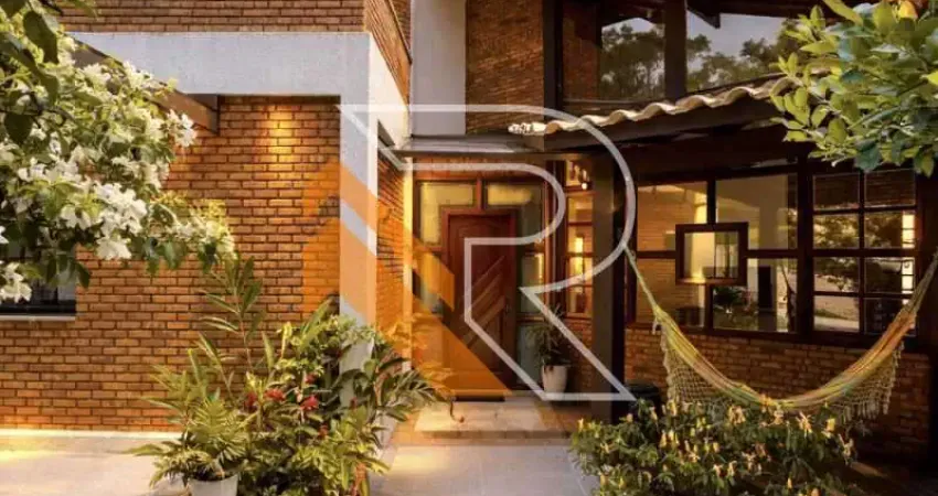 À venda casa com 4 quartos dentro de condomínio, em Camboinhas, Região Oceânica de Niterói, RJ