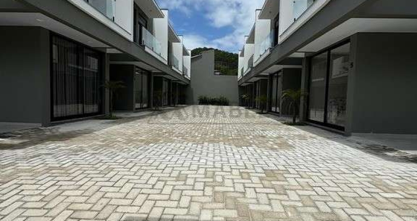 Casa 2 Suites Bairro J. Panorâmico Garopaba SC