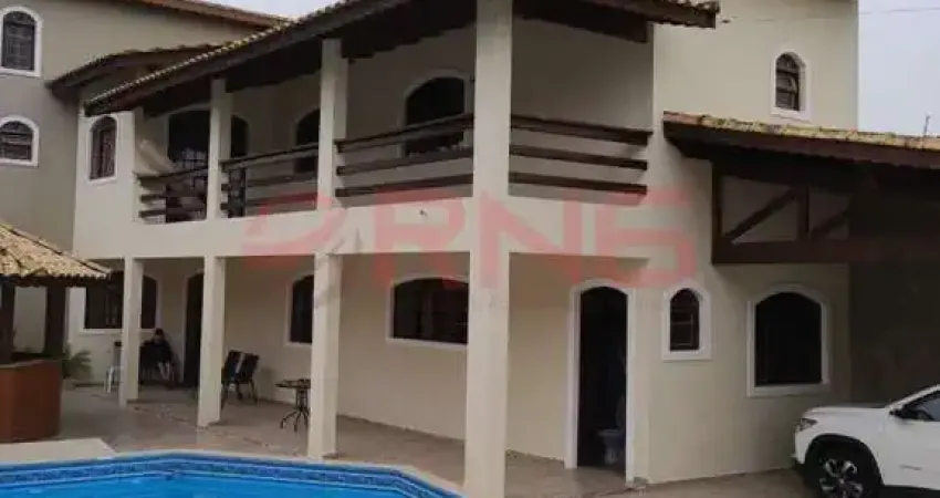 Casa a venda com piscina em Peruibe-Balneário Stella Maris-Litoral