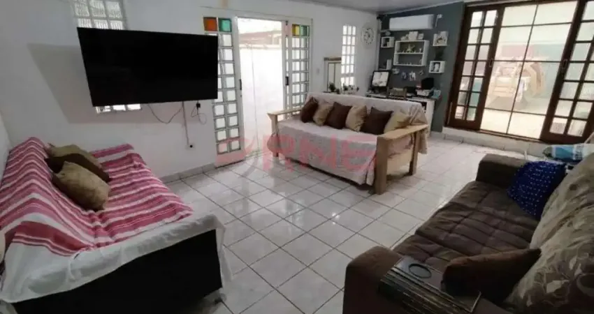 Casa àvenda no bairro do tucuruvi 250m2 890.000 4 dorms sendo 1 suíte 2 vagas espaço gourmet