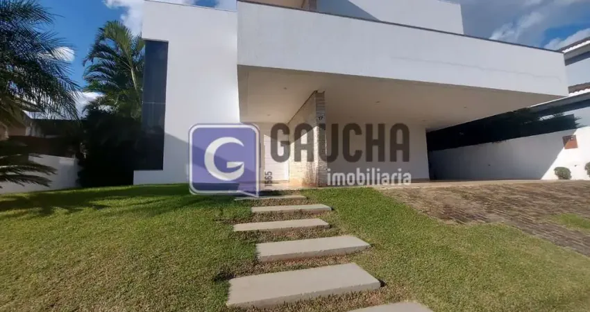 Sobrado em Condomínio em Country, Cascavel/PR