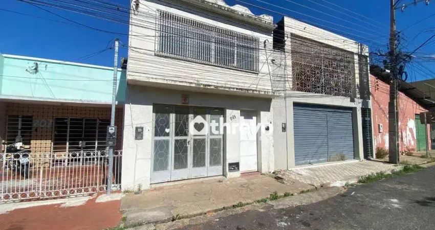 Kitnet com 3 dormitórios para alugar, 72 m² por R$ 825,80/mês - Centro - Teresina/PI