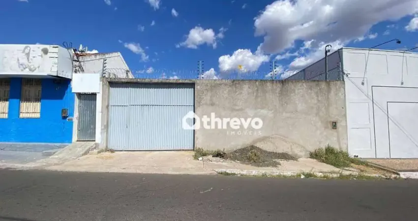 Terreno para alugar, 542 m² por R$ 1.700/mês - Centro - Teresina/PI