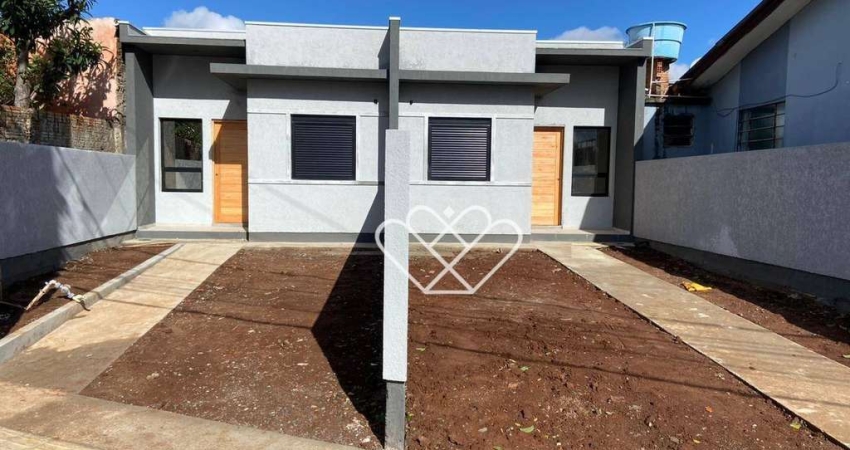 Sobrado em Construção com 3 Dormitórios e Ótimo Pátio no Monte Belo