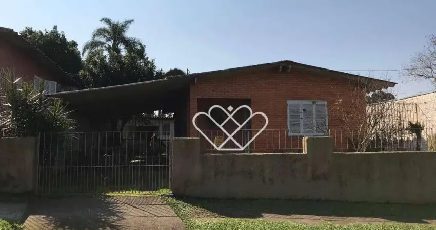 Casa com 3 dormitórios e quintal em localização privilegiada - oportunidade única!