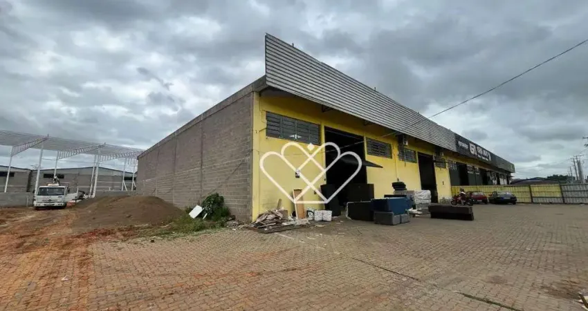 Pavilhão comercial de 450m² para aluguel – excelente localização para seu negócio!