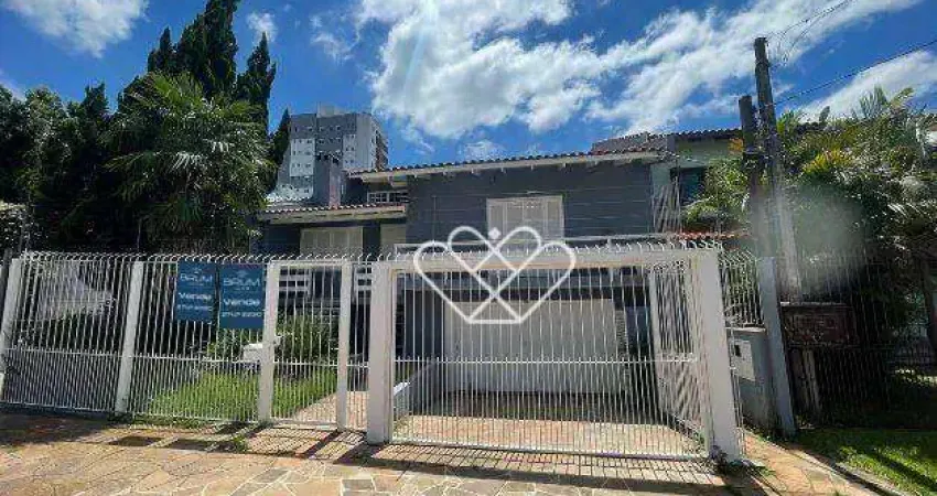 Casa com 3 Dormitórios, Suíte e Área Gourmet no Centro de Gravataí: Conforto e Praticidade