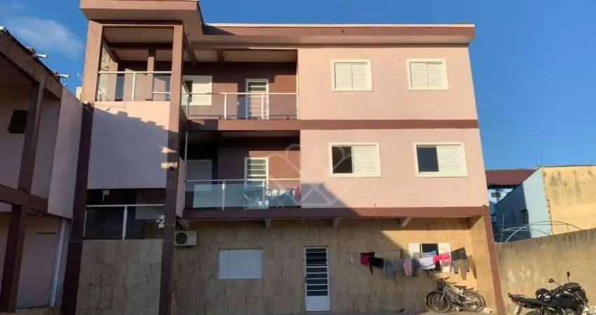 Apartamento 2 Dormitórios com Sacada e Sala Ampla em Localização Estratégica