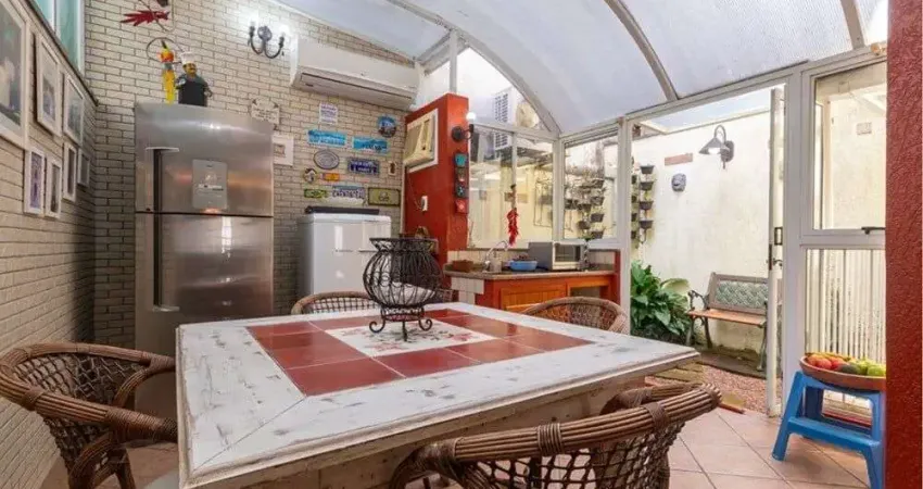 Casa em condomínio fechado com 4 quartos à venda na Rua Quatorze de Julho, Boa Vista, Porto Alegre