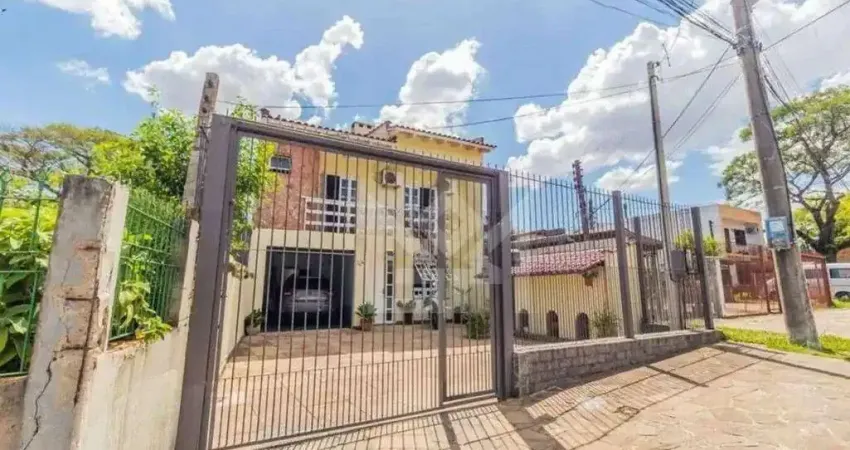 Casa com 3 quartos para alugar na Rua Seival, Vila Jardim, Porto Alegre