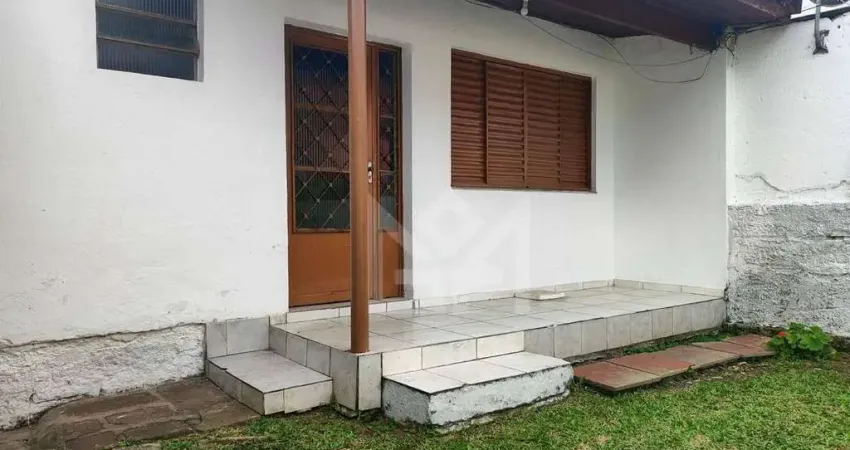 Casa para alugar no bairro bom princípio em cachoeirinha com 2 dormitórios e amplo quintal
