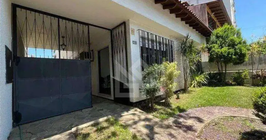 Casa com 3 quartos à venda na Rua Atanásio Belmonte, Boa Vista, Porto Alegre