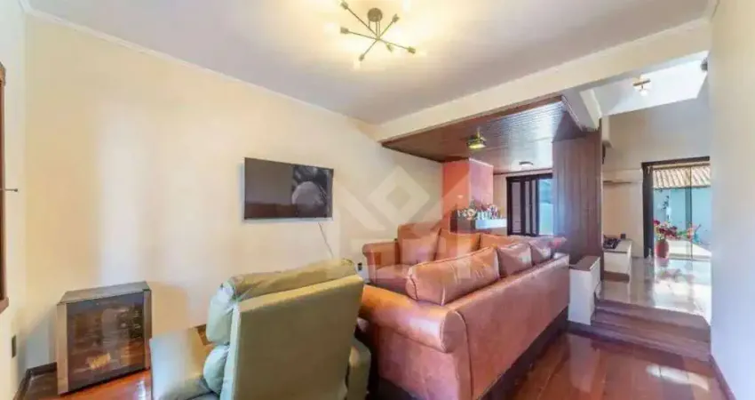 Casa espaçosa no bairro jardim itu sabará – 300m² com piscina e churrasqueira