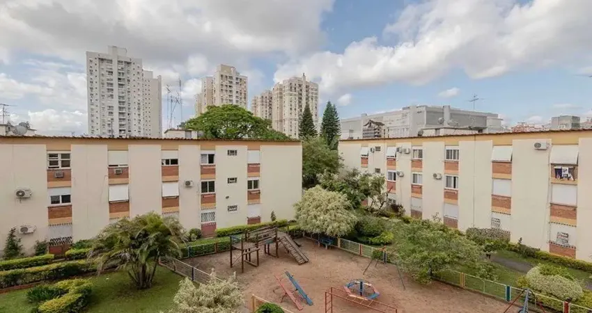 Apartamento com 2 quartos à venda na Rua Roque Calage, Passo da Areia, Porto Alegre