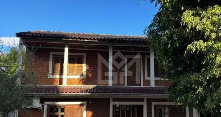 Casa ampla no bairro passo das pedras com excelente área e conforto