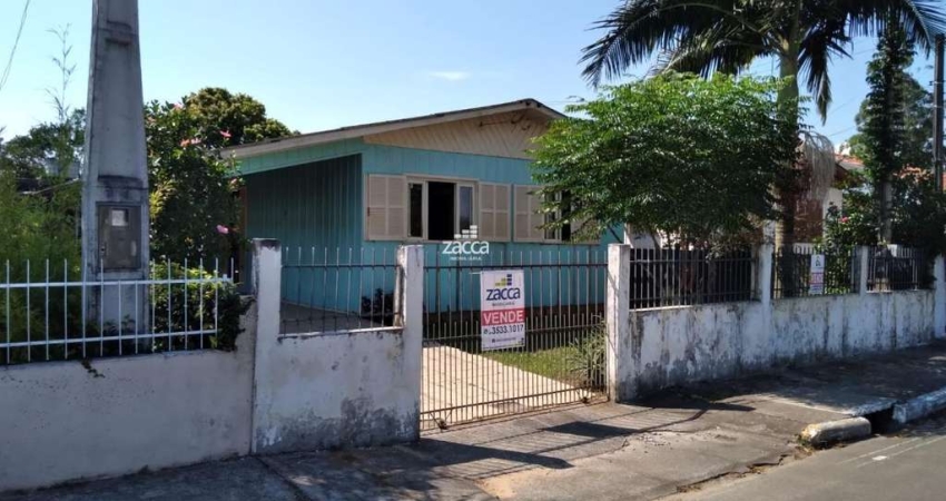 Casa para Venda em Sombrio, Januária, 4 dormitórios, 1 banheiro, 1 vaga