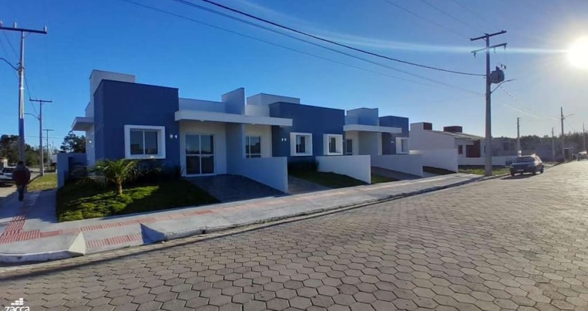 Casa para Venda em Balneário Gaivota, Village Dunas Norte, 2 dormitórios, 1 banheiro, 1 vaga