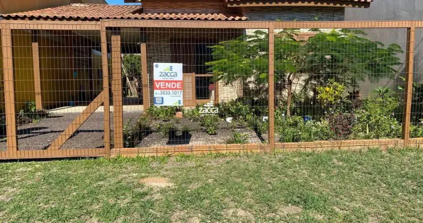 Casa para Venda em Balneário Gaivota, Centro, 2 dormitórios, 1 banheiro, 2 vagas