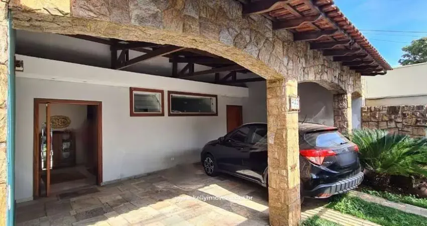 Casa para Venda em Presidente Prudente, Jardim Bongiovani, 4 dormitórios, 4 suítes, 6 banheiros, 2 vagas