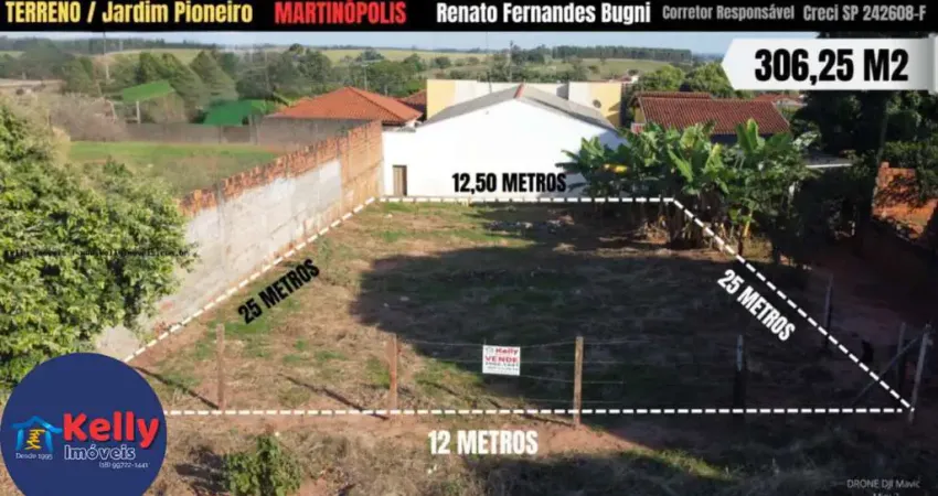 Terreno à venda no Jardim O Pioneiro, Martinópolis