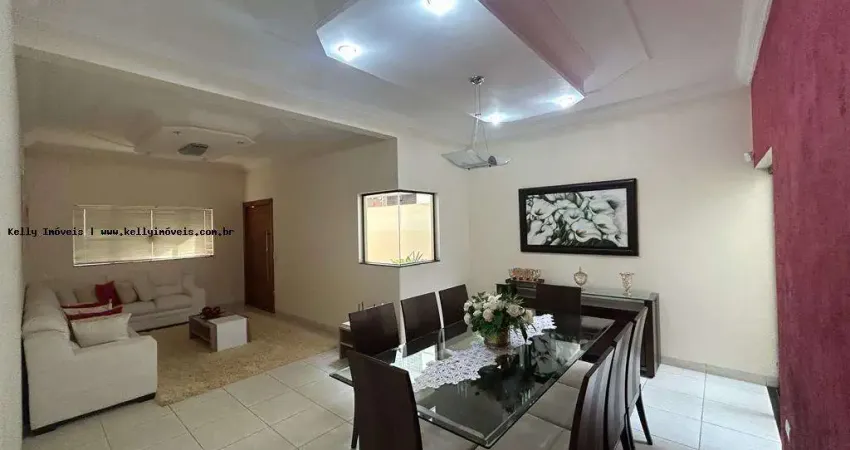 Casa para Venda em Presidente Prudente, Jardim Bongiovani, 3 dormitórios, 1 suíte, 3 banheiros, 4 vagas