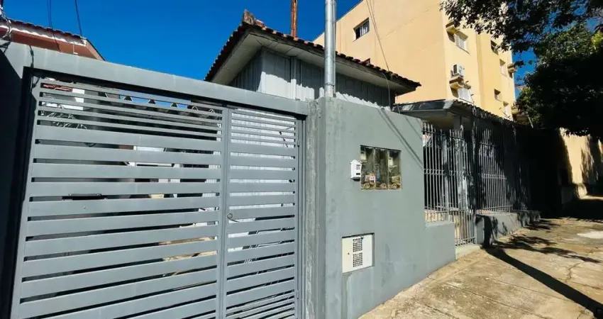 Casa para Venda em Presidente Prudente, Vila Santa Helena, 5 dormitórios, 1 suíte, 2 banheiros, 1 vaga