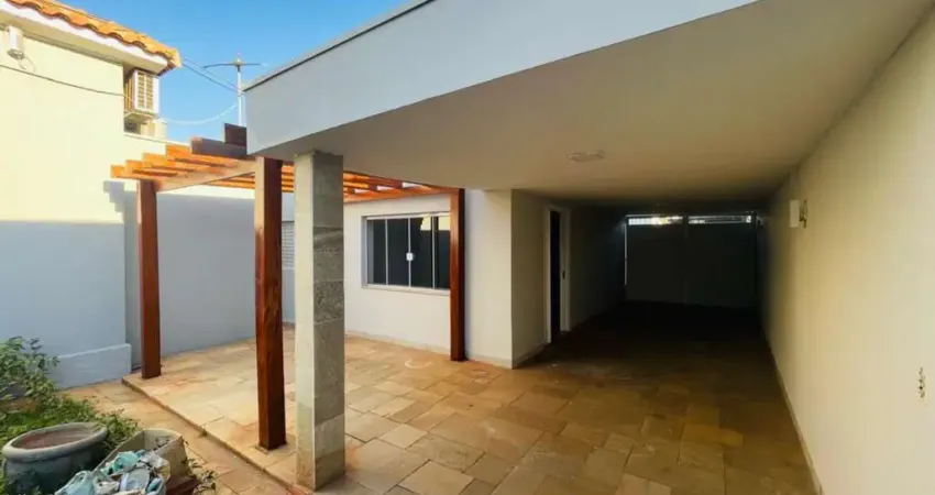 Casa para Locação em Presidente Prudente, Jardim Aviação, 3 dormitórios, 2 banheiros, 2 vagas