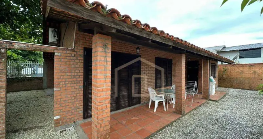 Casa com 2 dormitórios à venda, 68 m² por r$ 1.350.000,00 - armação - penha/sc