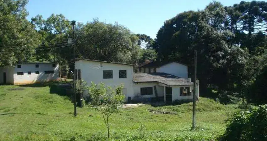 Chácara com 5 dormitórios à venda, 197880 m² por R$ 1.250.000,00 - Campina de Quitandinha - Quitandinha/PR