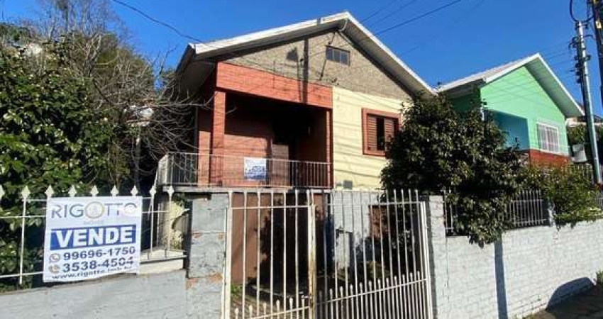 Casa com 3 quartos à venda no Floresta, Caxias do Sul 