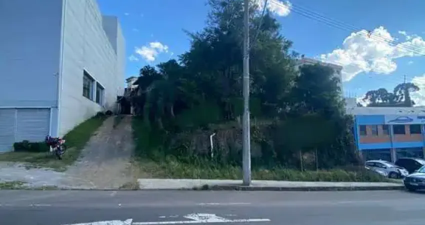 Terreno à venda no Sagrada Família, Caxias do Sul