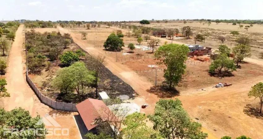Chácara planejada para momentos de descanso e lazer em família.