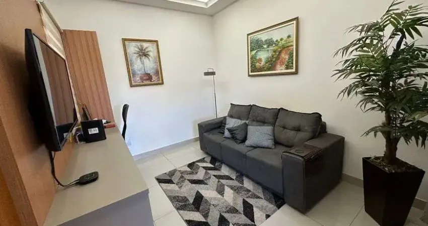 Casa a venda no Bairro Santa Mônica, com varanda gourmet