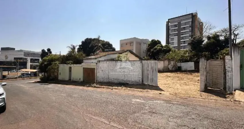Terreno à venda na Rua Delmira Cândida Rodrigues da Cunha, Santa Mônica, Uberlândia