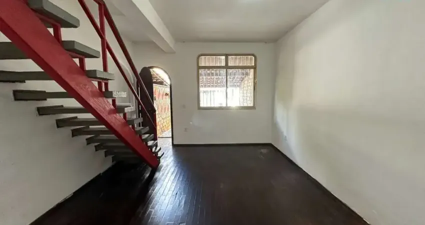 Casa com 2 quartos para alugar na Rua Munhoz, --, Dona Clara, Belo Horizonte