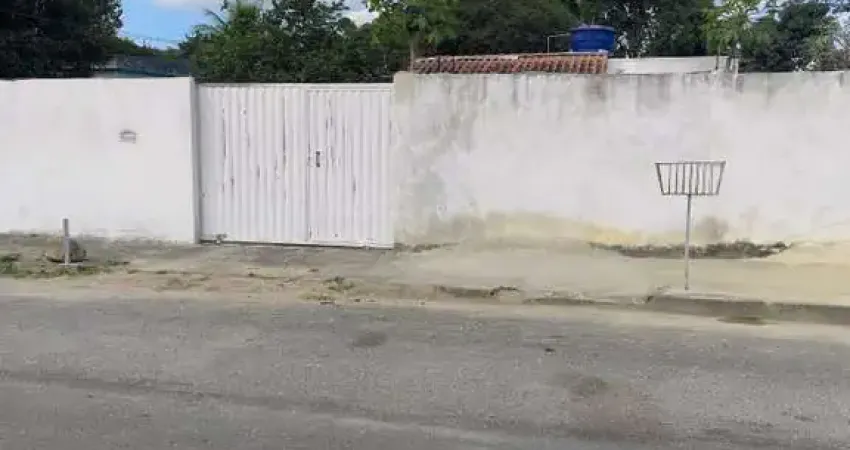 Casa à venda na Avenida Governador Leonel de Moura Brizola, Taquara, Duque de Caxias