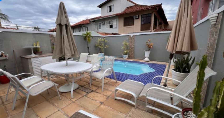 Casa à venda no Condomínio Santa Monica Town Houses - Barra da Tijuca com 266m² por R$2.100.000,00
