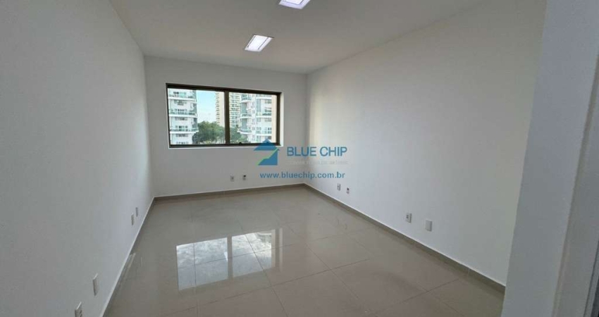 Sala para locação no Edifício SunPlaza - Barra da Tijuca, com 20m² por R$1.200,00