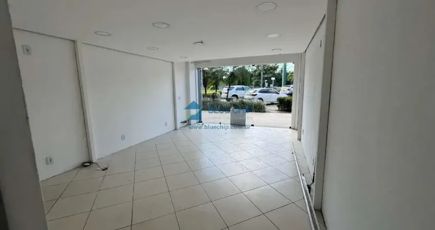 Loja para Locação no Shopping Novo Leblon - Barra da Tijuca com 30m² + 15m²(jirau) por R$4.600,00