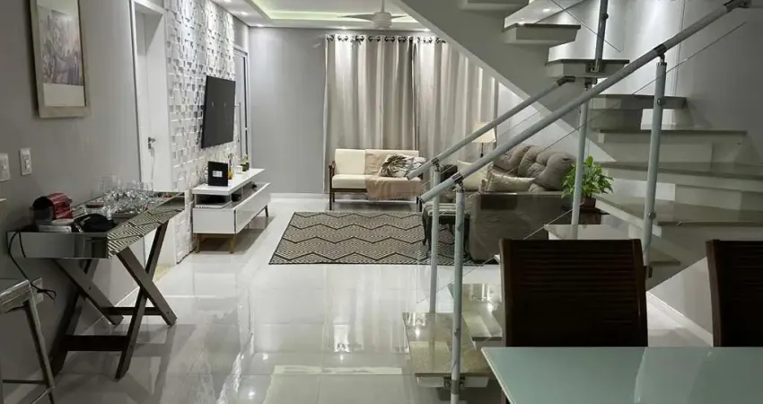 Casa em Condomínio à Venda em Jundiaí-SP: 3 Quartos, 1 Suíte, 3 Banheiros e 3 Vagas de Garagem!