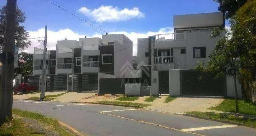 Sobrado com 3 dormitórios à venda, 168 m² por R$ 980.000,00 - Bom Retiro - Curitiba/PR